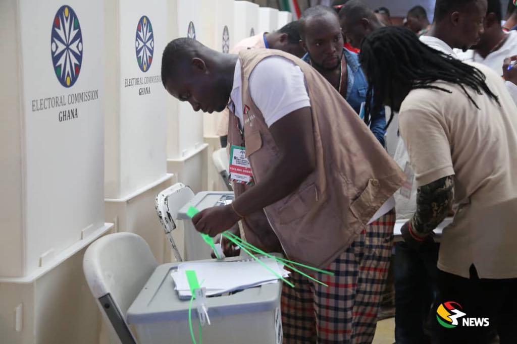 EC opens free nominations for district assembly elections